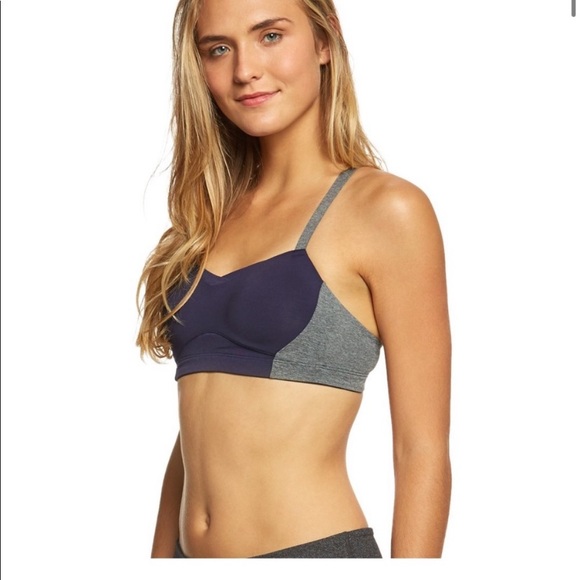 brooks fineform bra